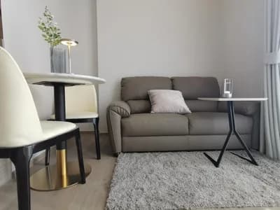 The Crest Park Residences