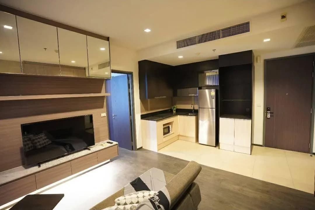 Edge Sukhumvit 23 — photo 3
