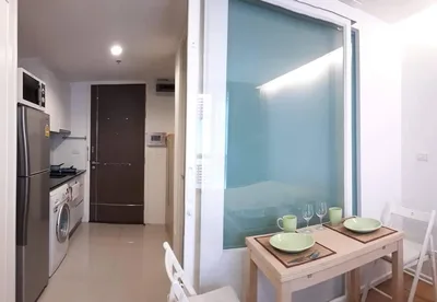 15 Sukhumvit Residences