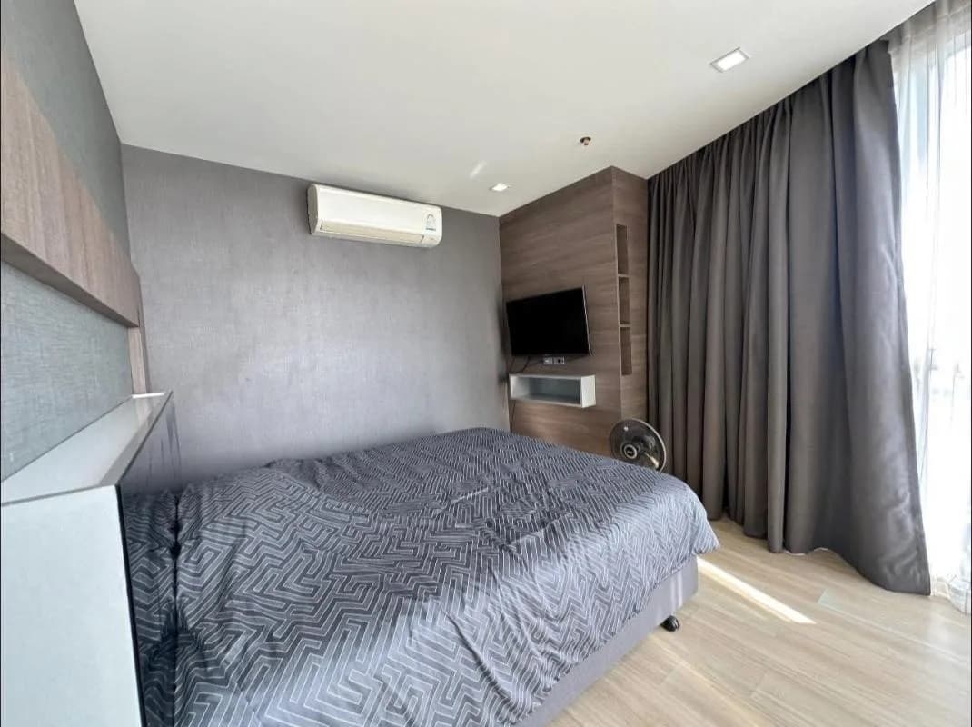 Sky Walk Condominium — photo 9