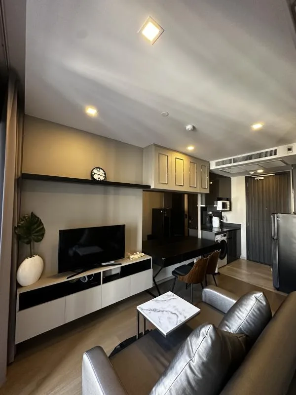 Ashton Asoke — photo 1