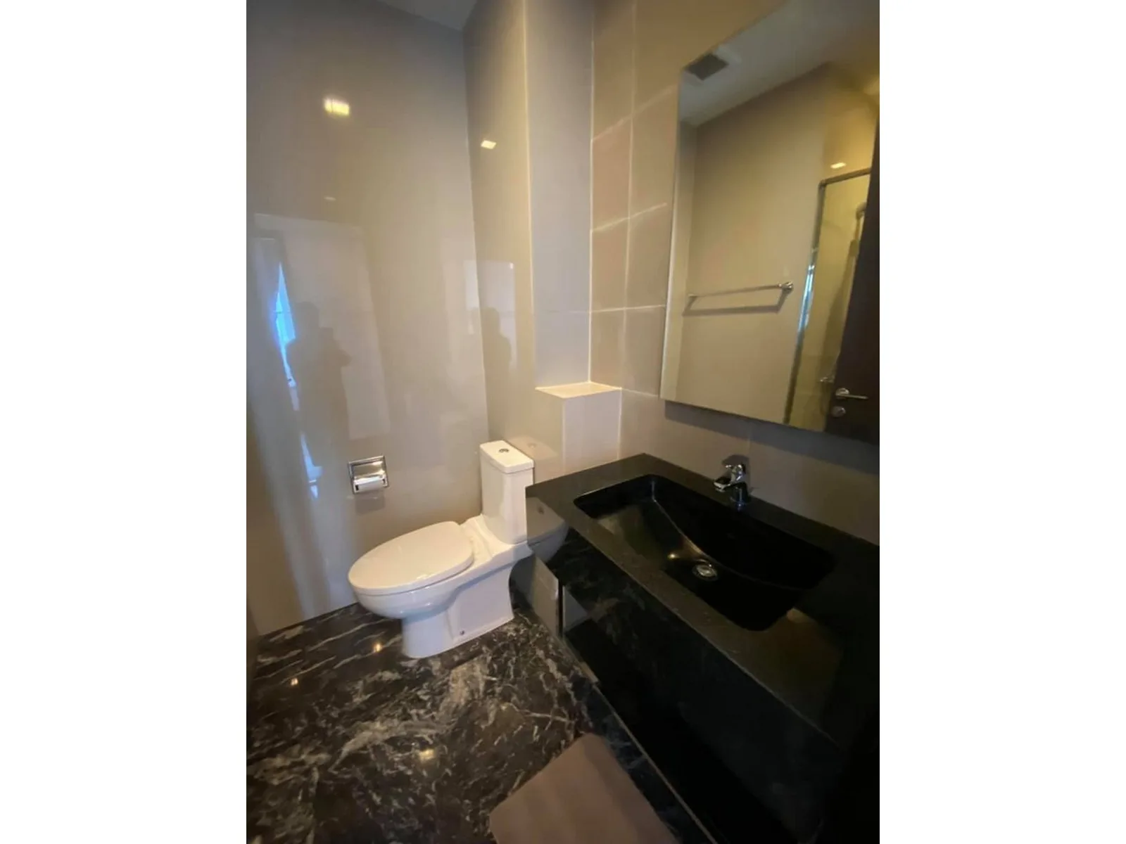 Edge Sukhumvit 23 — photo 11