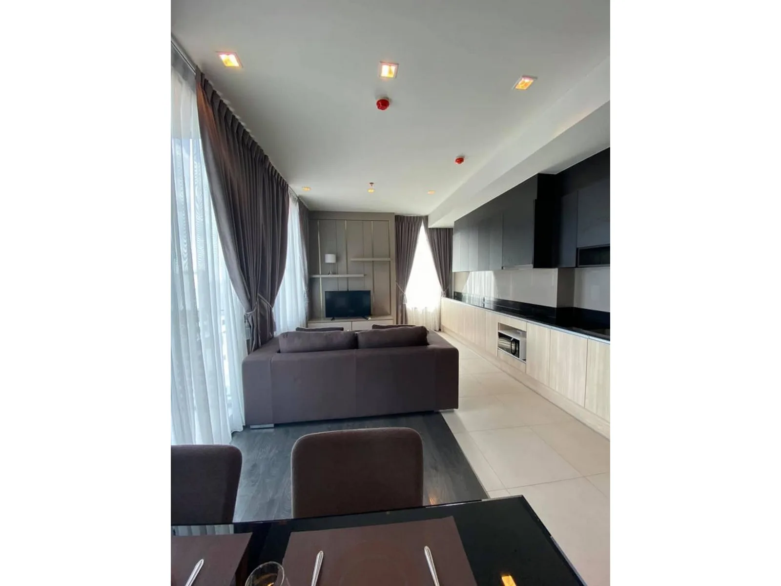 Edge Sukhumvit 23 — photo 4
