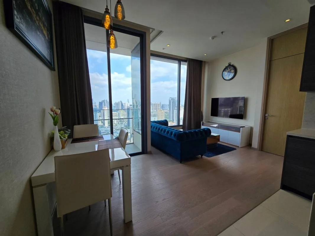 The Esse Asoke — photo 1