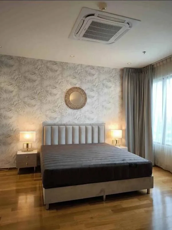 The Emporio Place — photo 8