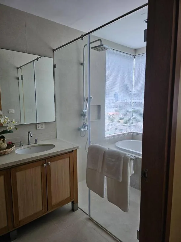 The Emporio Place — photo 13