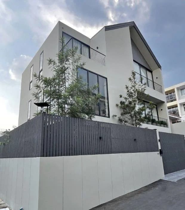 Townhouse Pridi 14 — photo 2