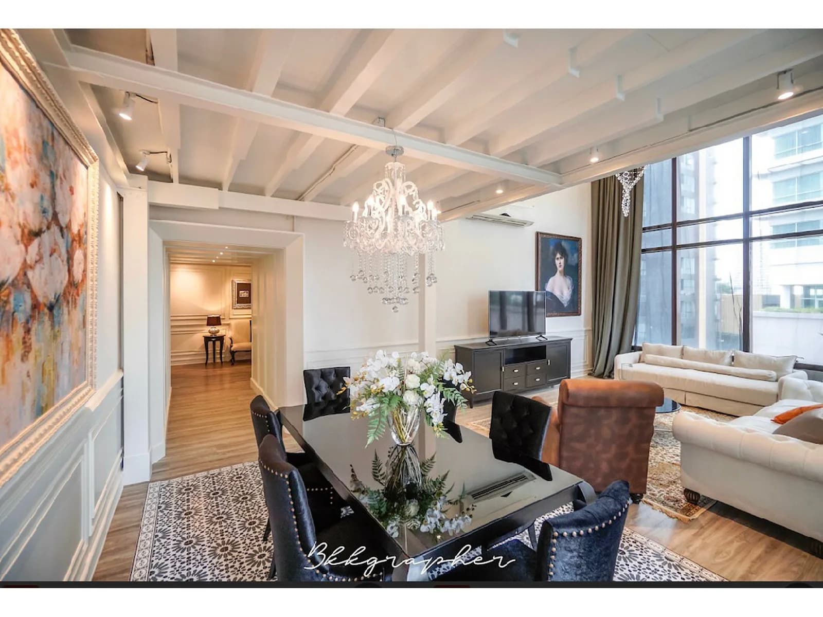 The Emporio Place — photo 4