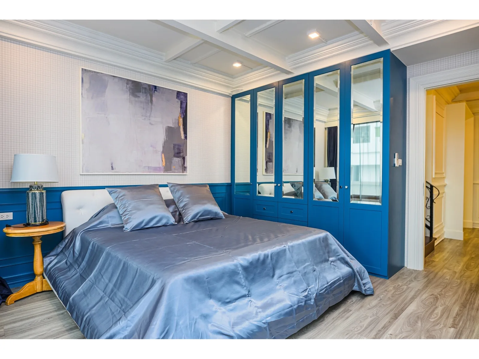 The Emporio Place — photo 9