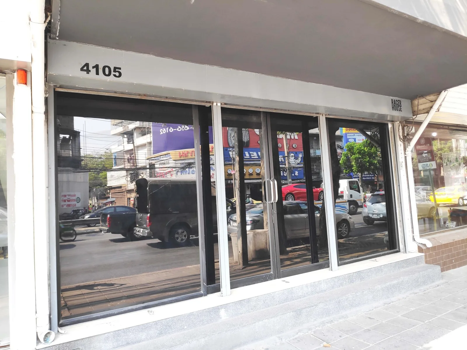 Townhouse Near Bts Phrakanong — photo 13