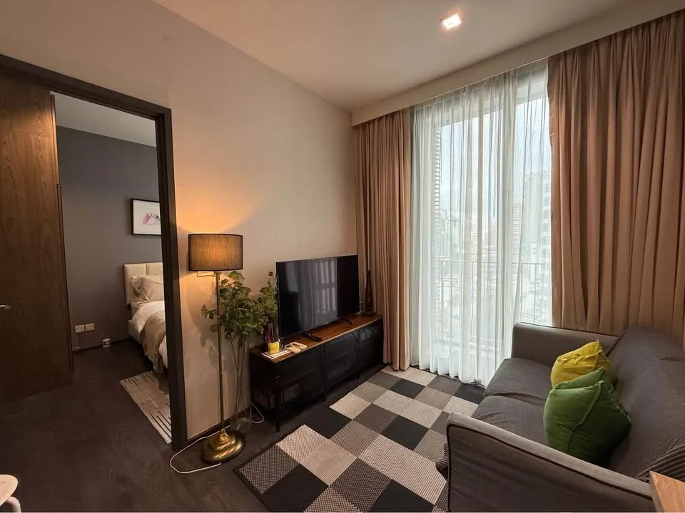 Edge Sukhumvit 23 — photo 1