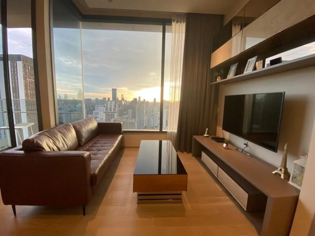 The Esse Asoke — photo 1