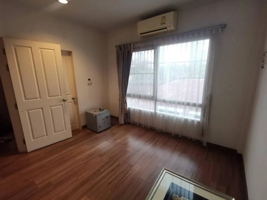 Townhome — photo 13