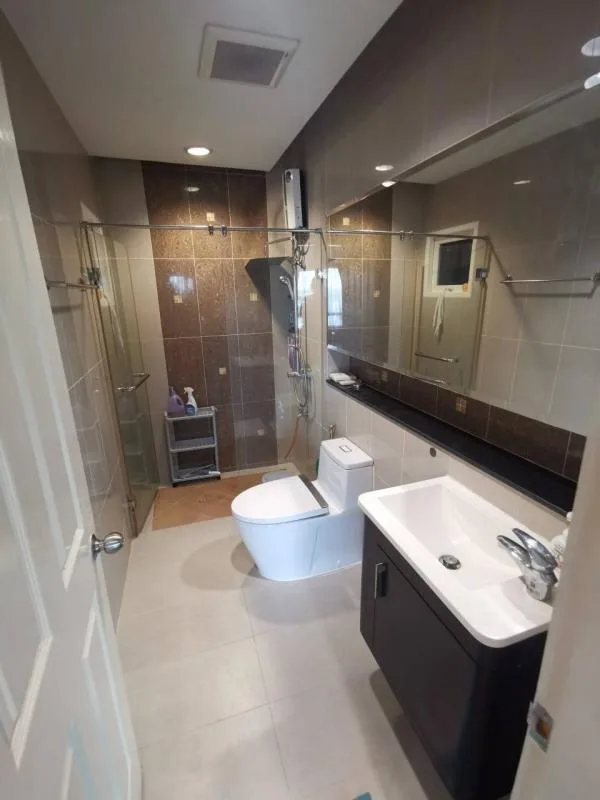 Townhome — photo 18
