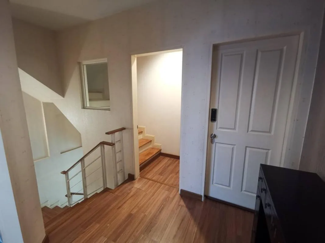 Townhome — photo 9