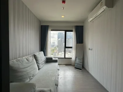 LIFE Asoke - Rama 9