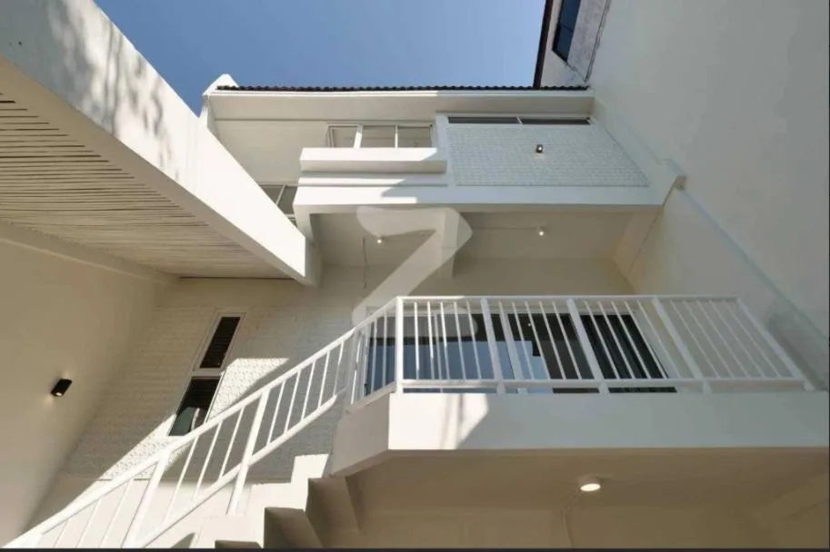 Townhome — photo 8