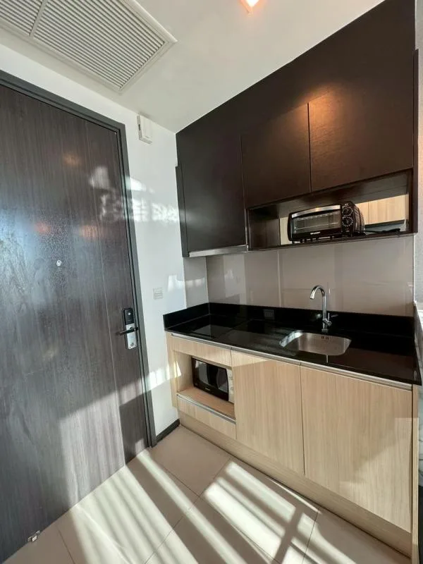 Edge Sukhumvit 23 — photo 6