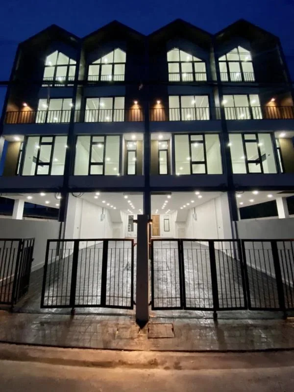Townhome — photo 12