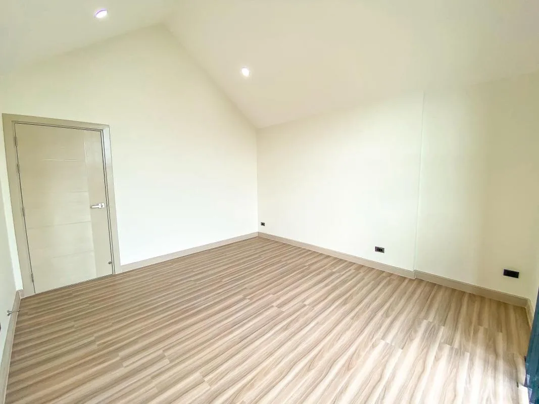 Townhome — photo 8