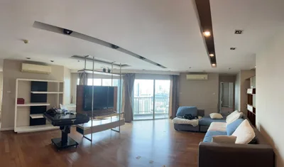 Belle Grand Rama 9