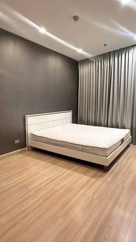 Sky Walk Condominium — photo 8