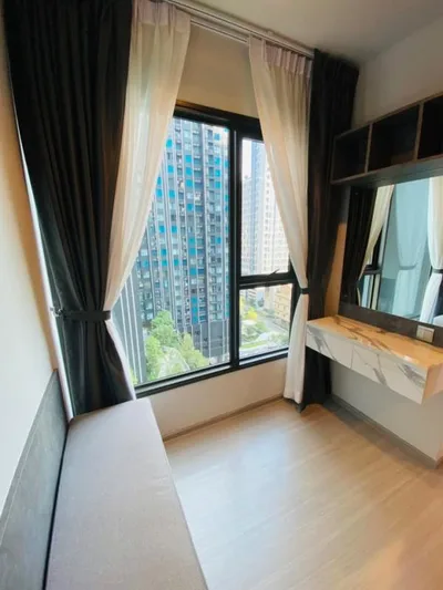 LIFE Asoke - Rama 9