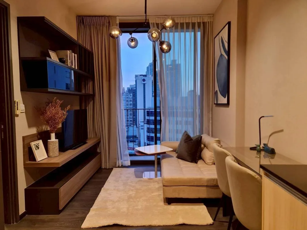 Edge Sukhumvit 23 — photo 1
