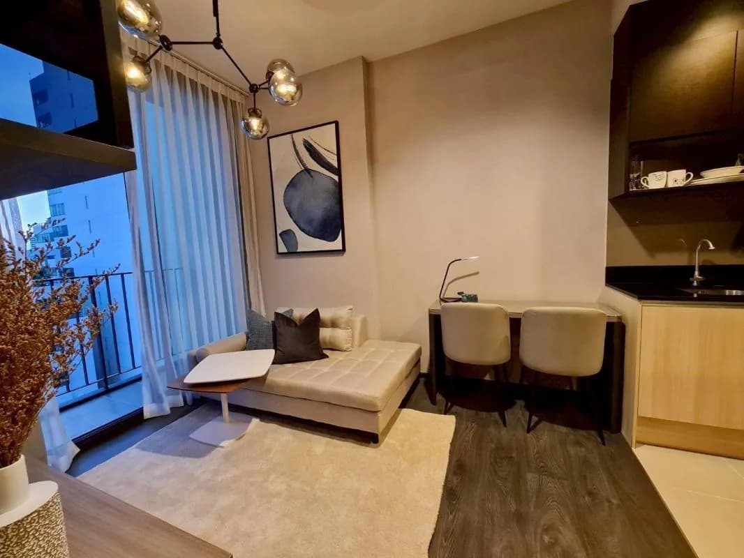 Edge Sukhumvit 23 — photo 6