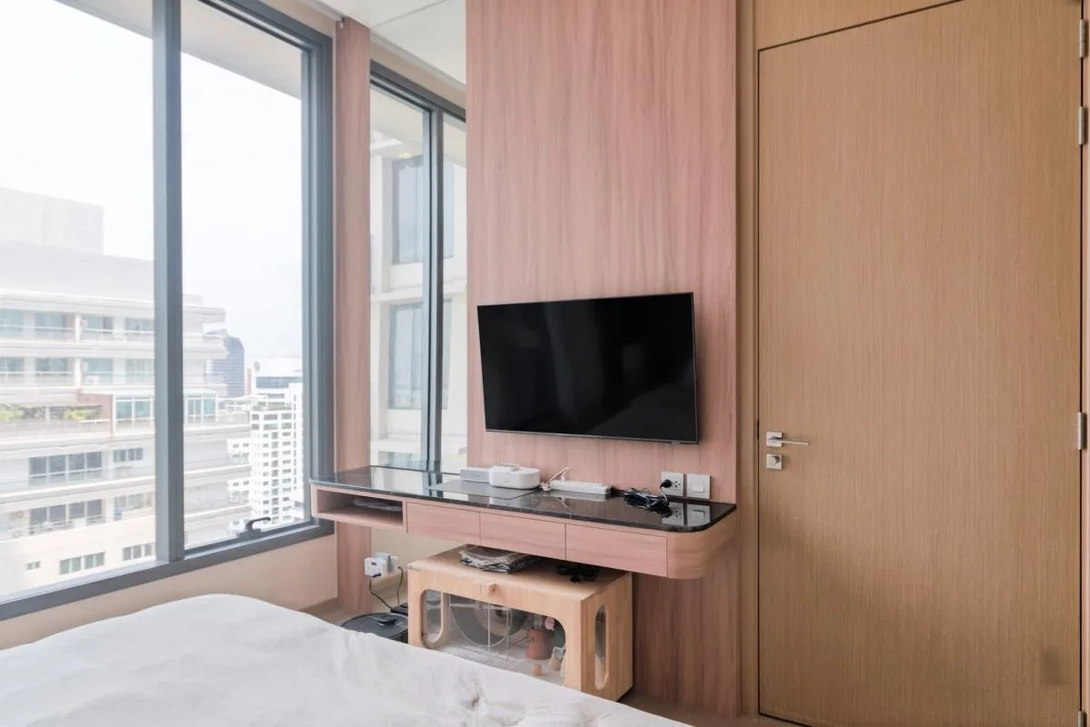 The Esse Asoke — photo 12