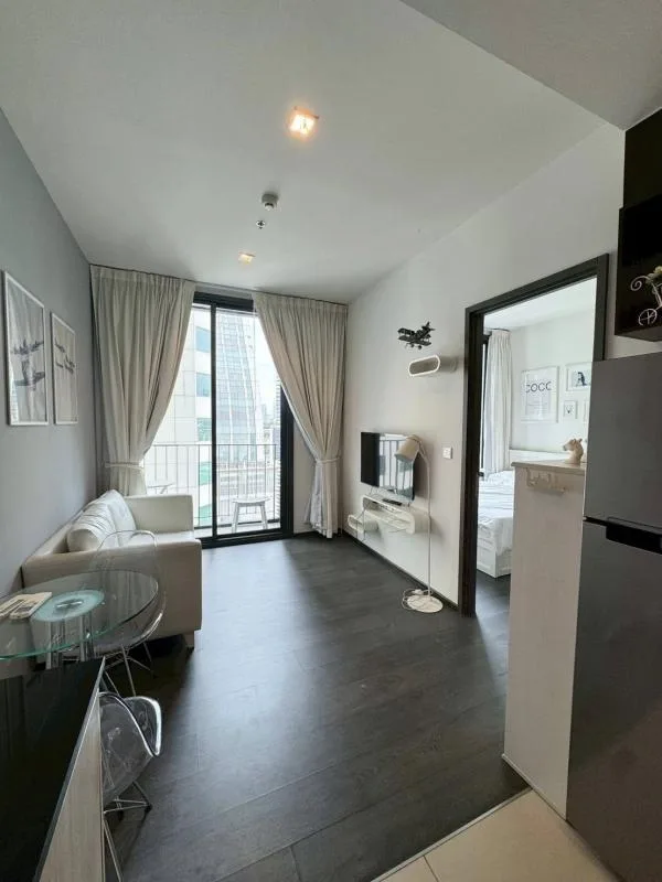 Edge Sukhumvit 23 — photo 1