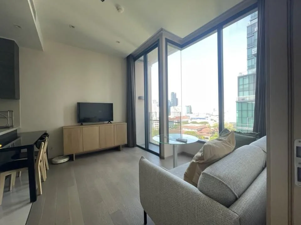 The Esse Asoke — photo 1