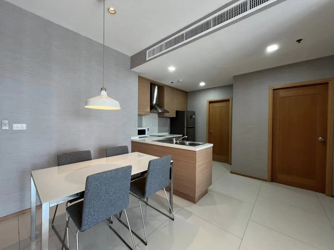 The Emporio Place — photo 4