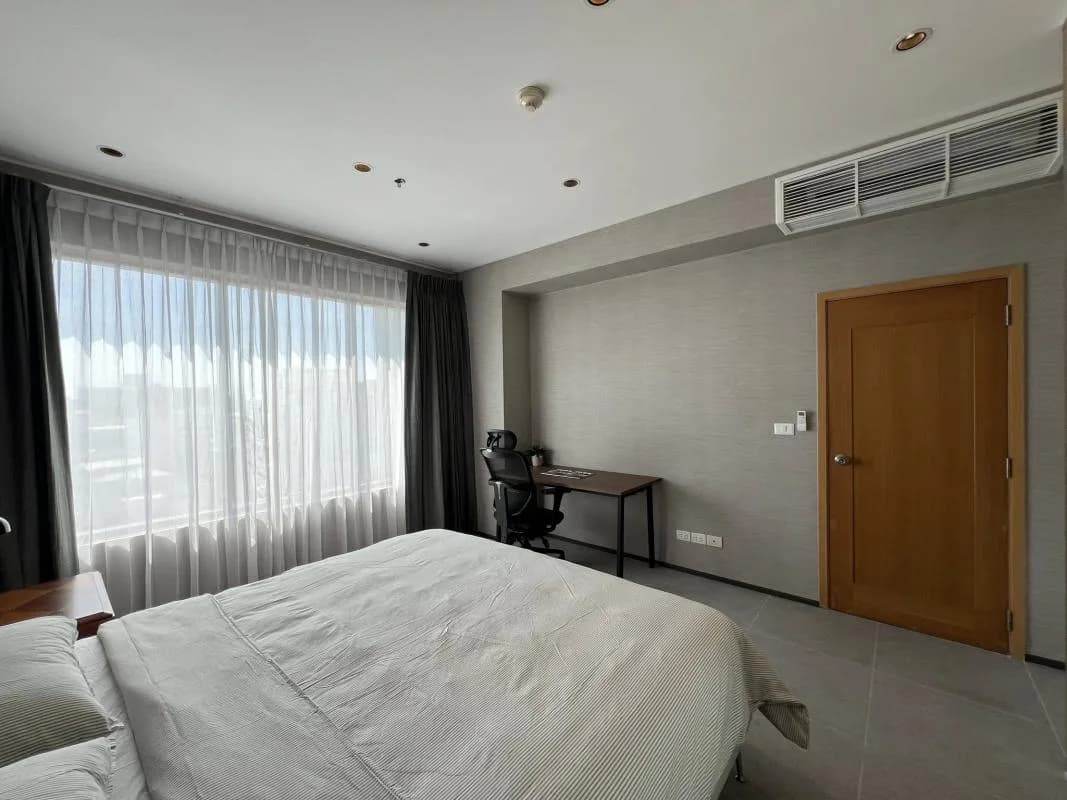 The Emporio Place — photo 8