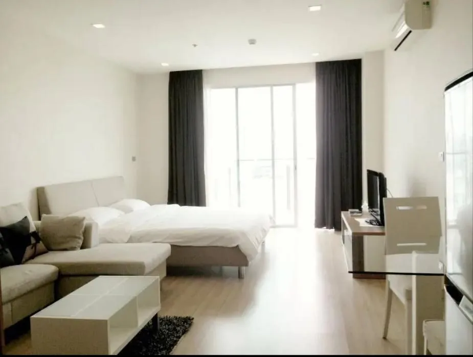 Sky Walk Condominium — photo 1