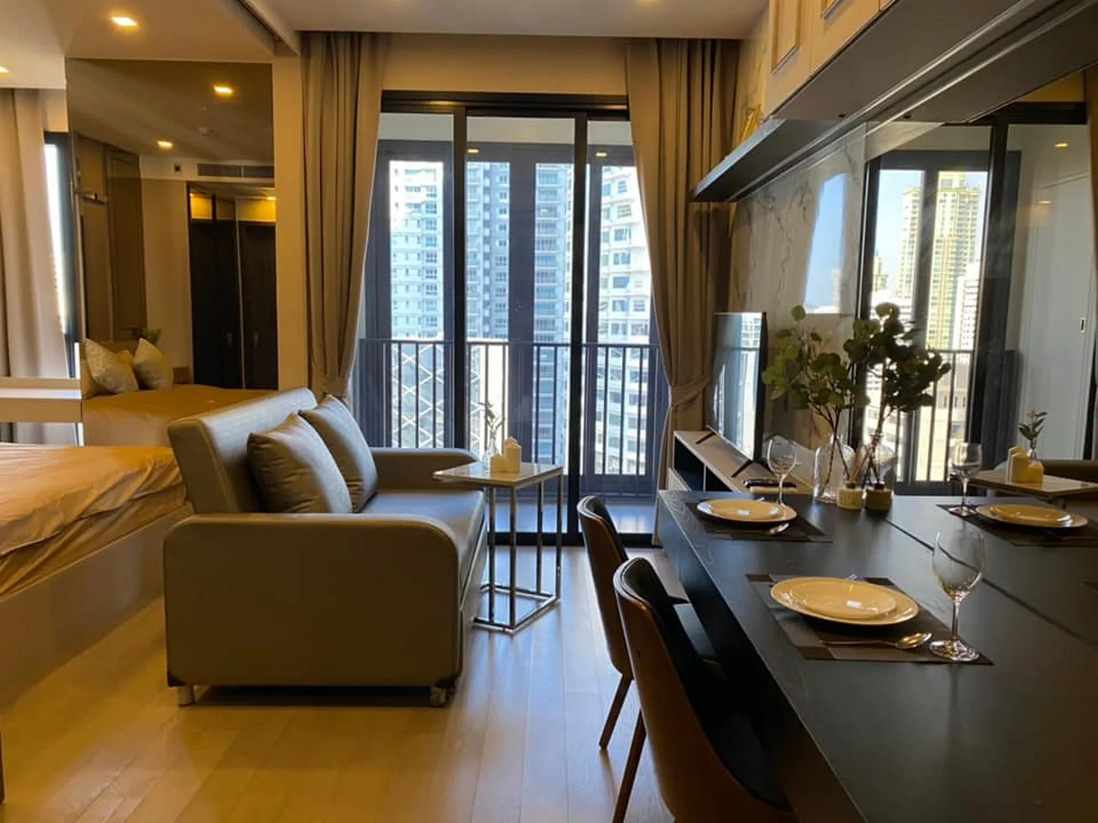 Ashton Asoke — photo 1