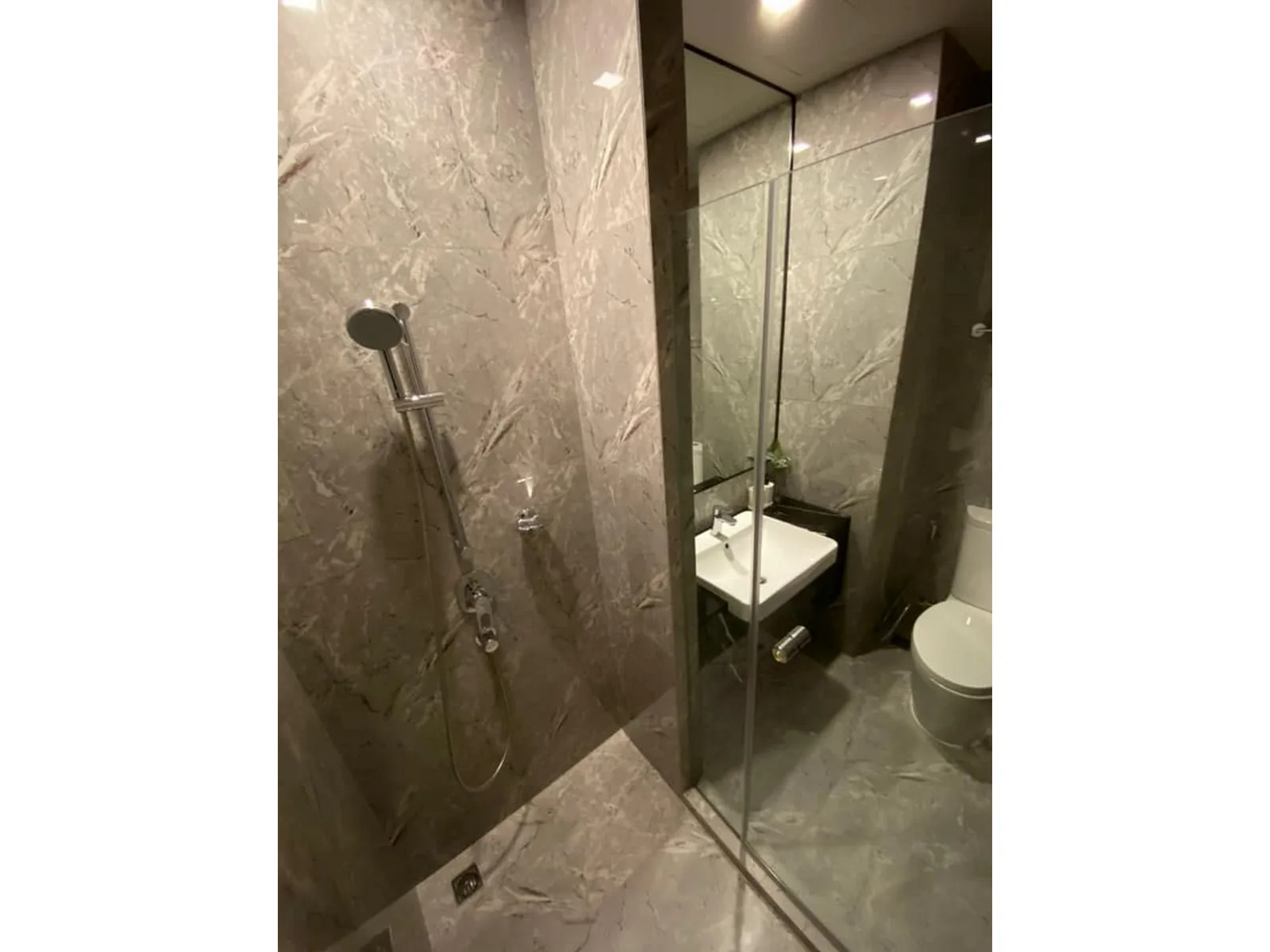 Ashton Asoke — photo 11