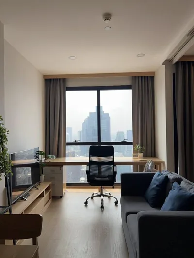 Ashton Chula - Silom