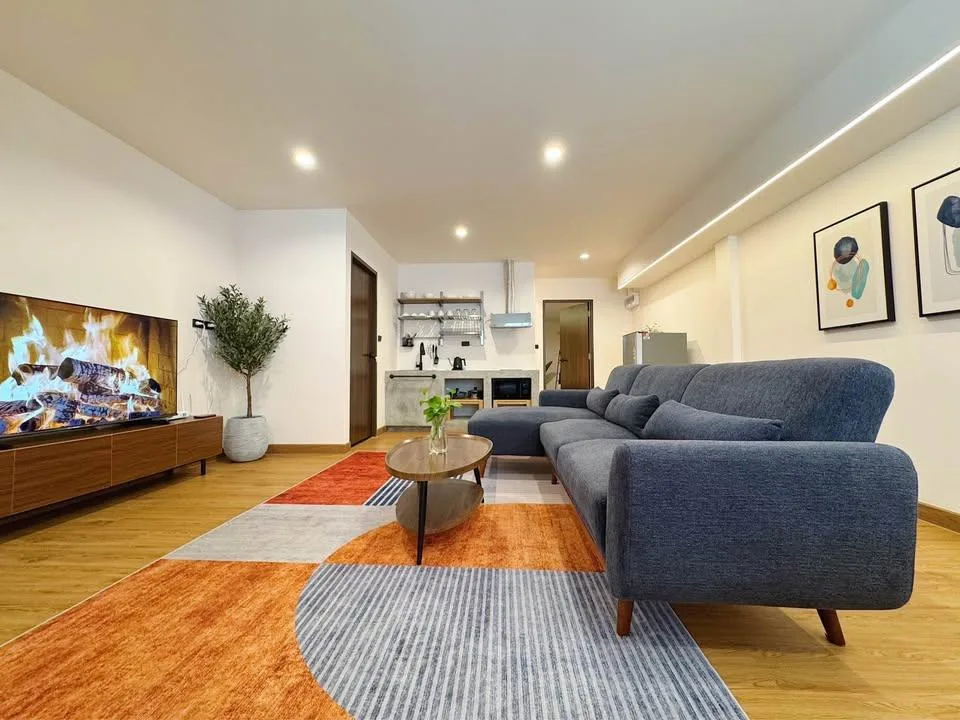 Townhome — photo 1