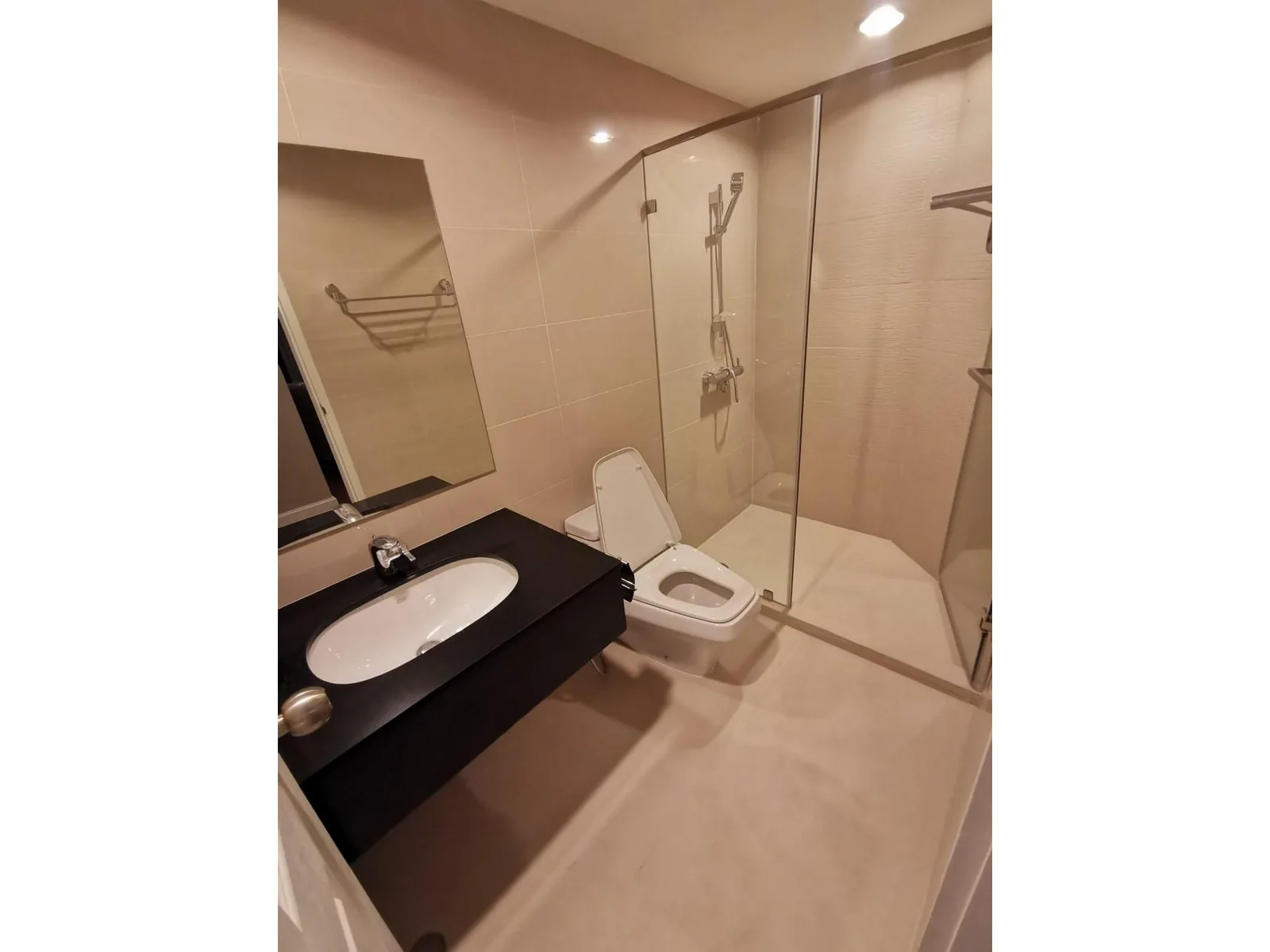 Belle Grand Rama 9 — photo 12