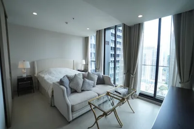 Noble Ploenchit