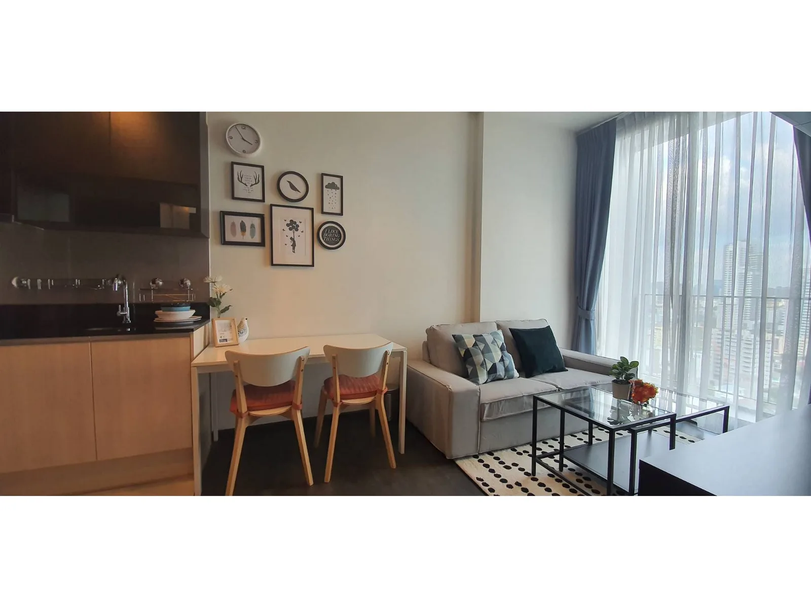 Edge Sukhumvit 23 — photo 1