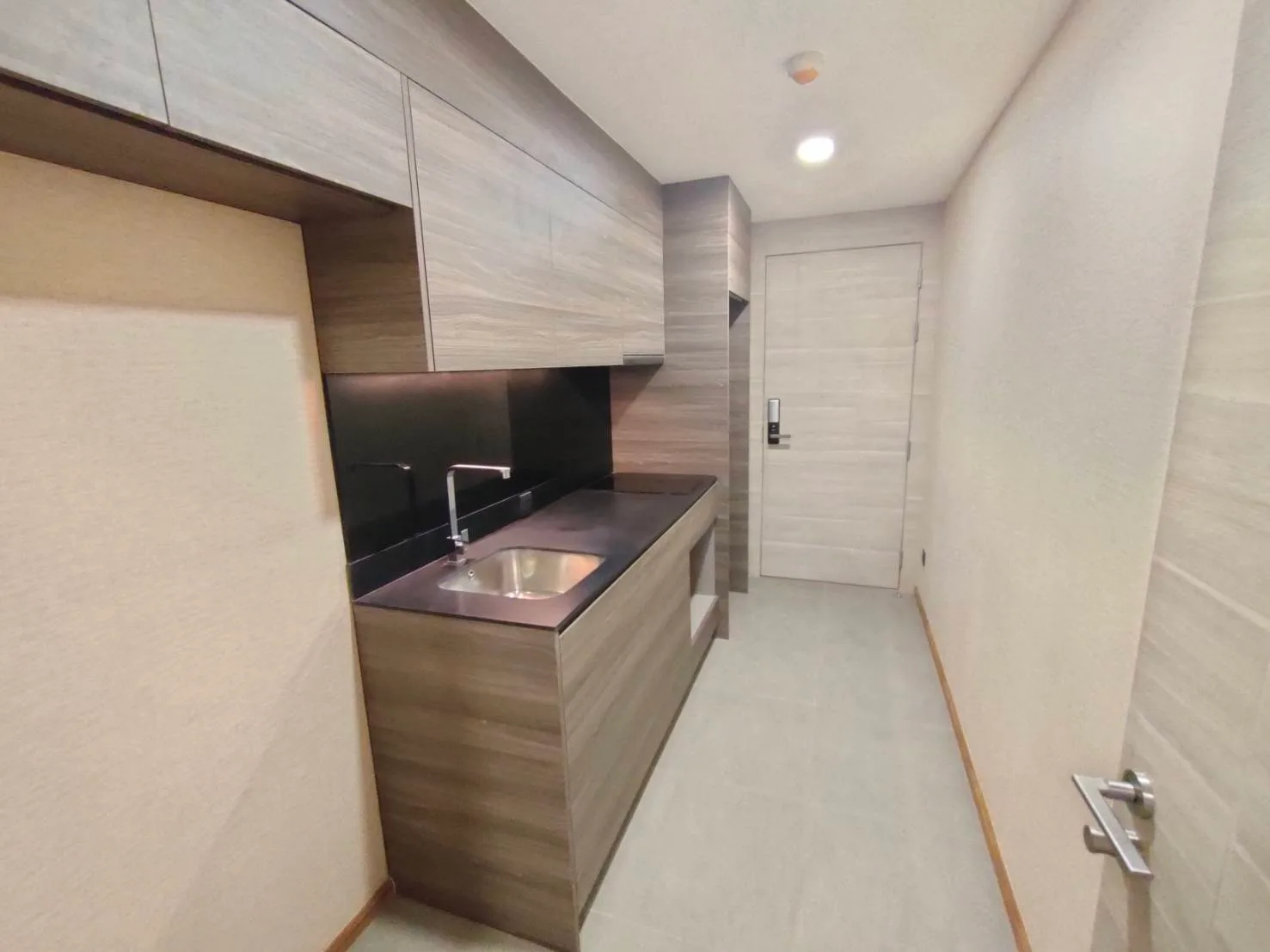 Klass Condo Langsuan — photo 8