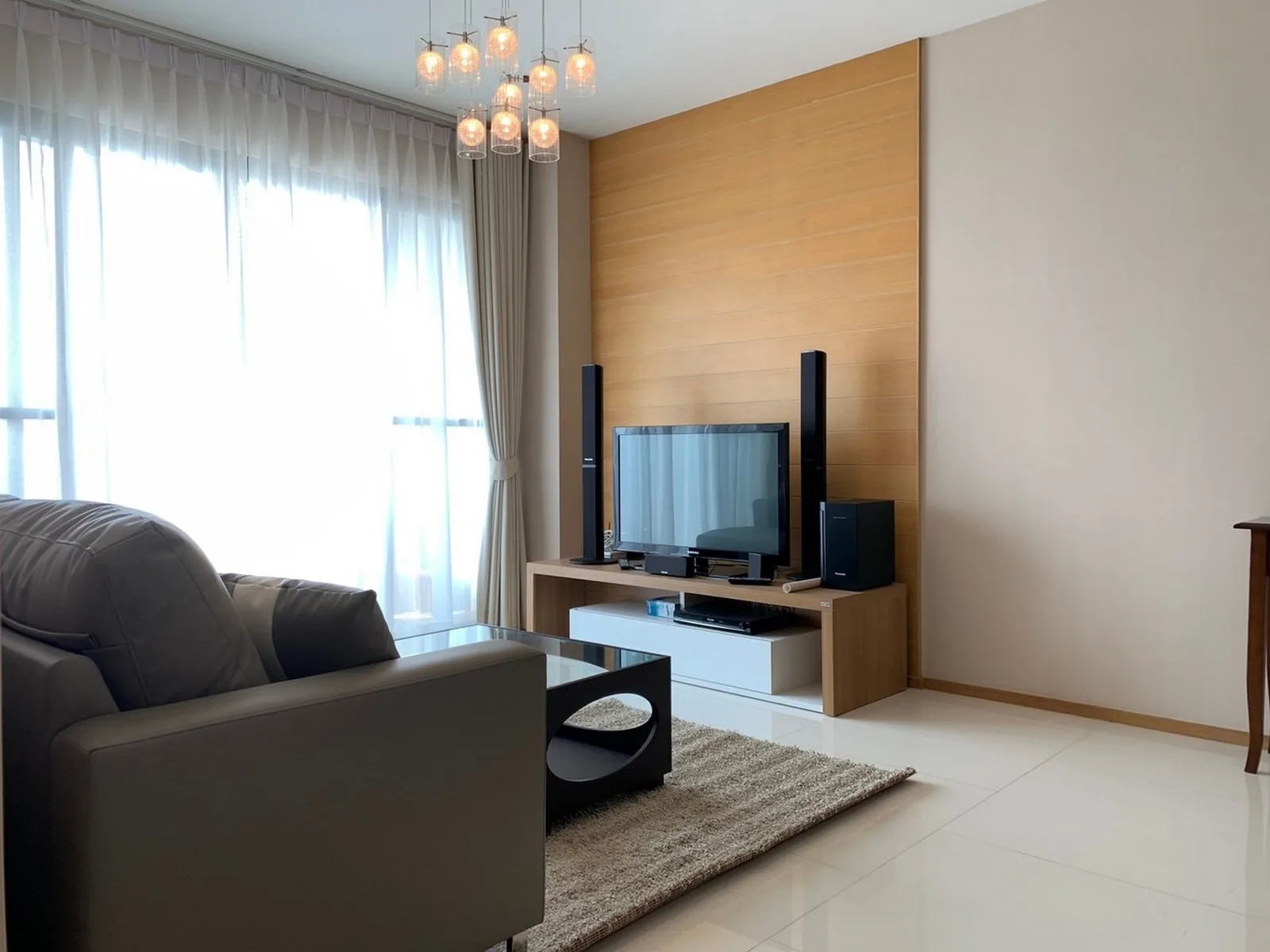 The Emporio Place — photo 2