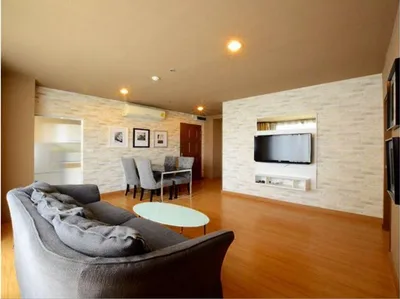 Life Sukhumvit 65