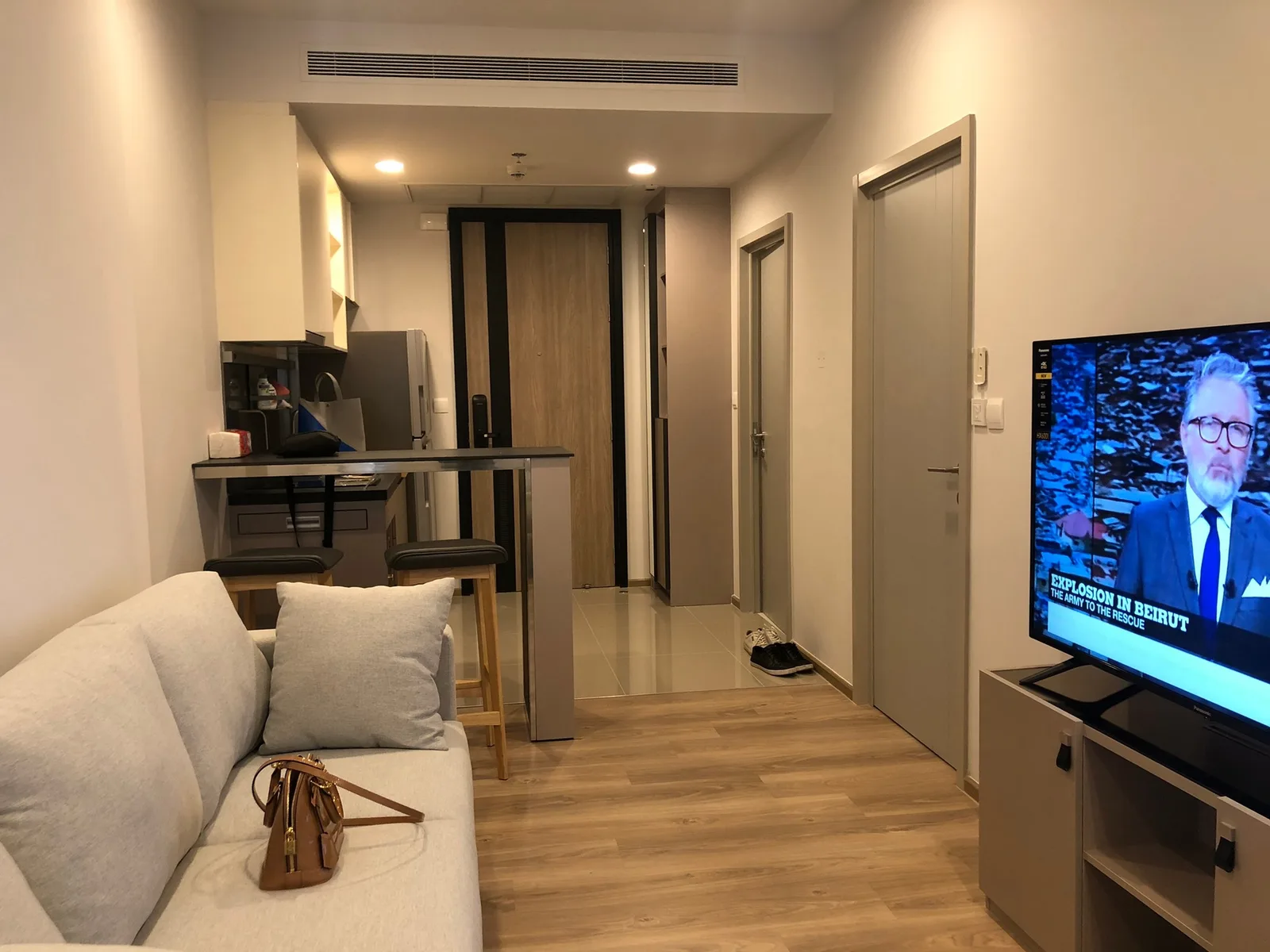 OKA HAUS Sukhumvit 36 — photo 1
