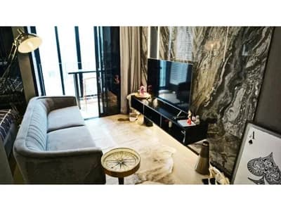 Ashton Chula - Silom