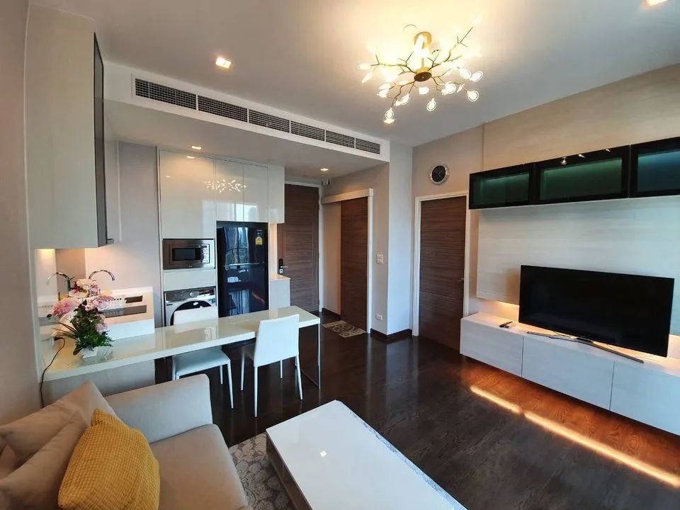 Q Asoke — photo 1