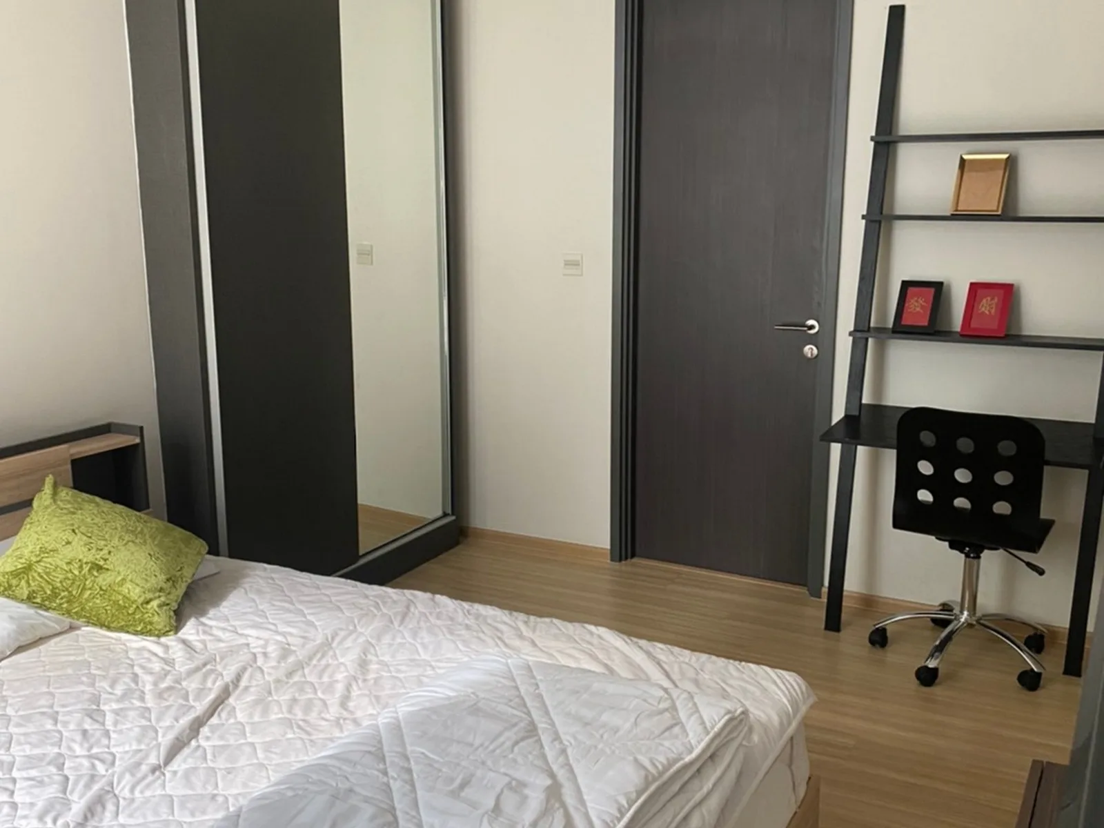Edge Sukhumvit 23 — photo 4