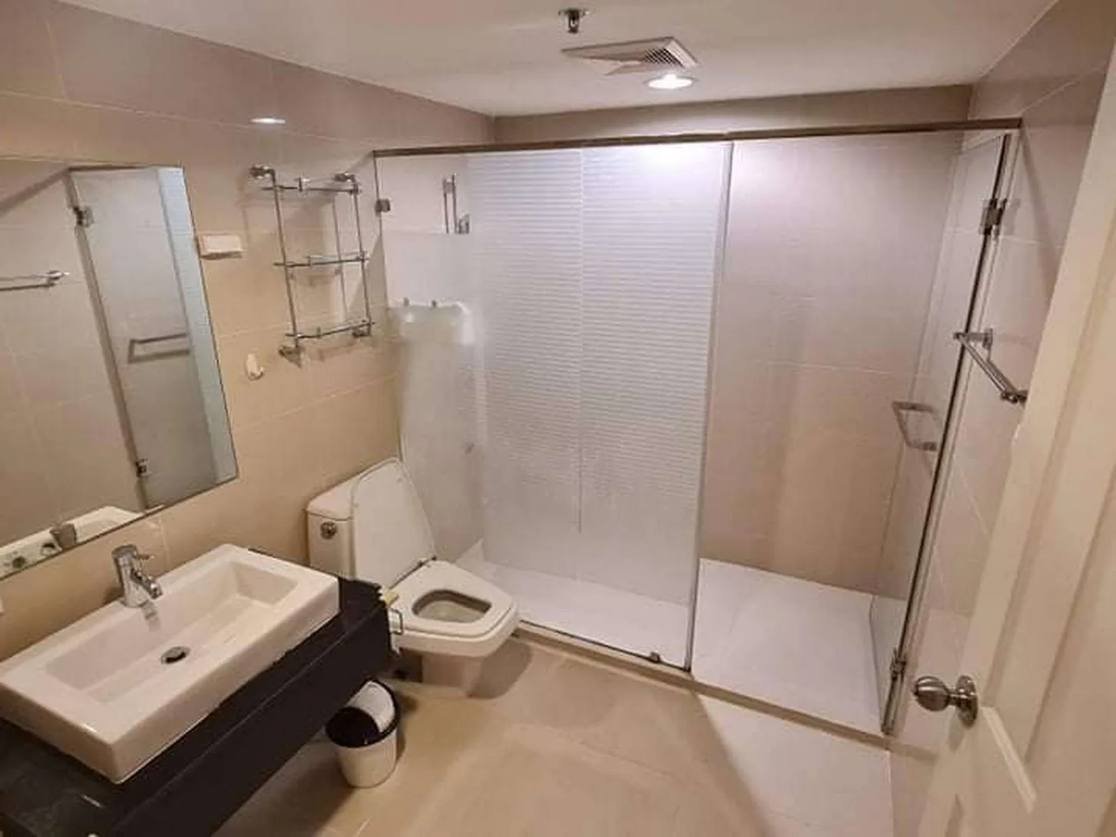 Belle Grand Rama 9 — photo 13